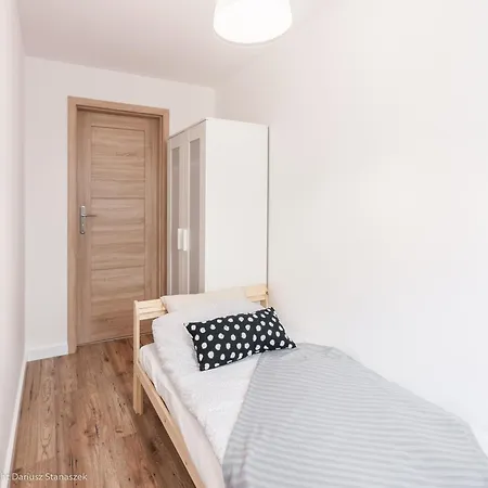 Superapart Staroscinska Rooms Warsaw Exterior photo